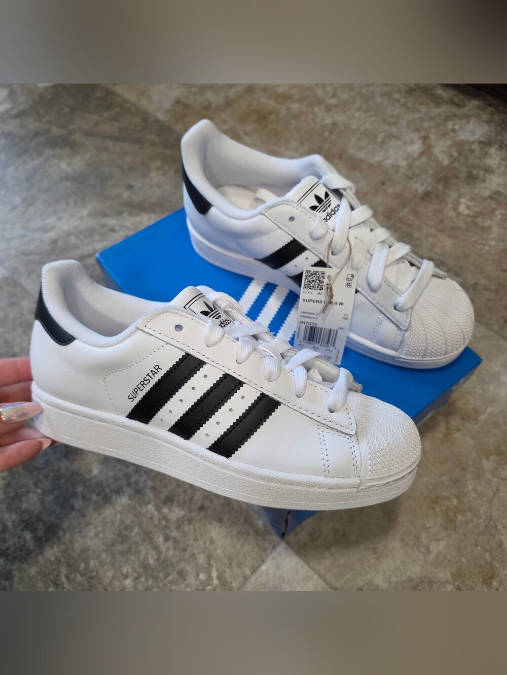 Adidas Superstar II sneakers Women's size 6